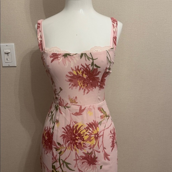Reformation Irisa Dress Pink Chrysanthemum - Size 2 - Picture 8 of 13